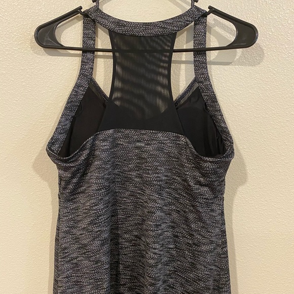 Athletic dress - Picture 2 of 2